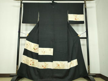 平和屋着物●中国三大刺繍　相良刺繍　訪問着　絞り　秋草文　黒地　金彩　や万本遊幾作　正絹　逸品　DABI6652ps