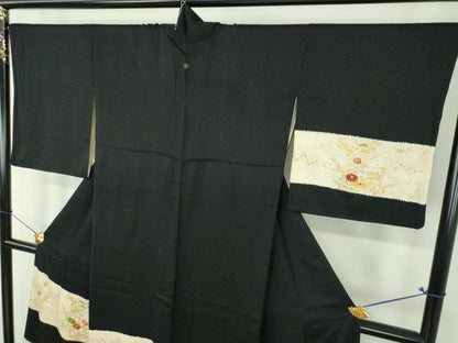 平和屋着物●中国三大刺繍　相良刺繍　訪問着　絞り　秋草文　黒地　金彩　や万本遊幾作　正絹　逸品　DABI6652ps