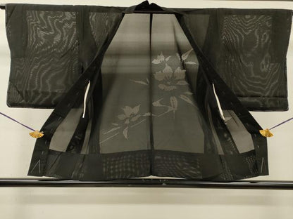 平和屋着物▽羽織　スリーシーズン　春夏秋　塵除け　流水花文　黒地　正絹　逸品　未使用　DABI7014fe