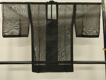 平和屋着物▽道行コート　スリーシーズン　春夏秋　塵除け　黒地　正絹　逸品　DABI7019fe