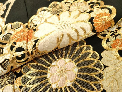 平和屋着物●豪華黒留袖　作家物　駒刺繍　吉祥花文　金糸　正絹　逸品　DABI7063fe