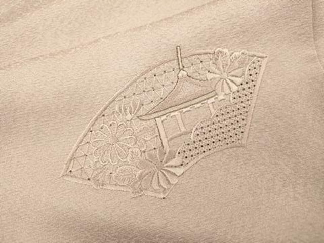 平和屋着物▼中国三大刺繍 スワトウ刺繍 汕頭刺繍 総刺繍 無地絵羽訪問着 地紙風景花文 薄柿色 正絹 逸品 DABI7096fe