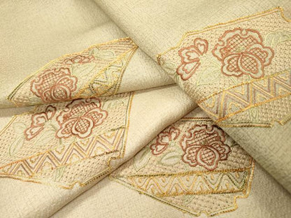 平和屋着物▼中国三大刺繍　スワトウ刺繍　汕頭刺繍　総刺繍　訪問着　破れ色紙花文　暈し染　金糸　正絹　逸品　DABI7097fe