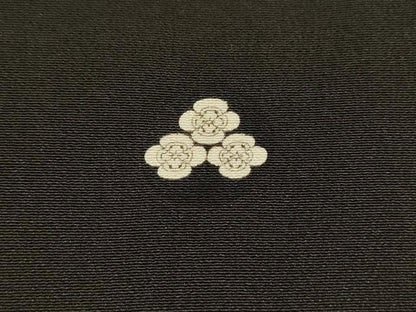 平和屋着物▼豪華黒留袖　駒刺繍　総刺繍　菱文　金糸　正絹　逸品　DABI7105fe