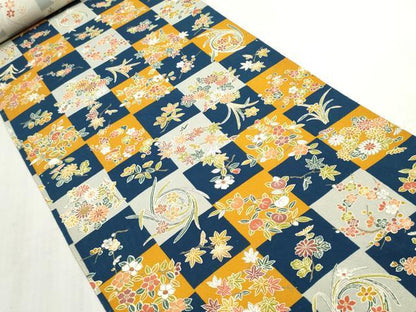 平和屋着物▼端切れ　ハギレ　反物　市松草花丸文　金彩　リメイク生地　材料　逸品　未使用　DABI8123we