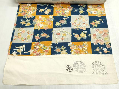 平和屋着物▼端切れ　ハギレ　反物　市松草花丸文　金彩　リメイク生地　材料　逸品　未使用　DABI8123we