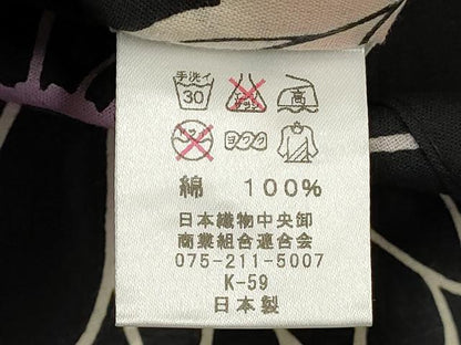 平和屋着物∴夏物　浴衣　注染　菊尽くし　黒地　日本製　綿　逸品　DABI8583cd