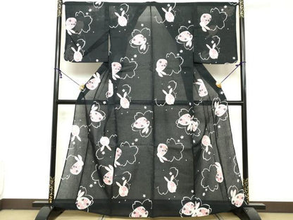 平和屋着物∴夏物　綿紅梅　浴衣　舞桜文　兎　黒地　綿　逸品　DABI8686cd