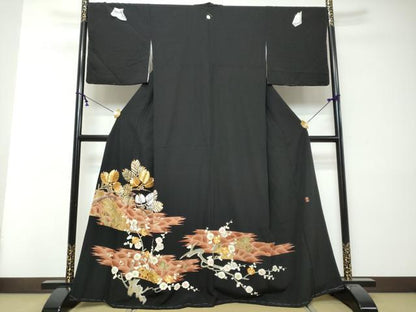 平和屋着物●豪華黒留袖　作家物　駒刺繍　流水草花文　金彩　正絹　逸品　DABI9016ud