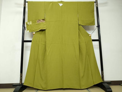 平和屋着物●上質な色無地　堅牢草木染　堅牢染　鶯色　反端付き　正絹　逸品　未使用　DABI9024ud