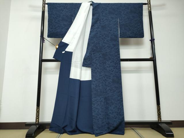 平和屋着物●上質な小紋　藍　型染め　流水草花籬文　鬼しぼ縮緬　正絹　逸品　DABI9026ud