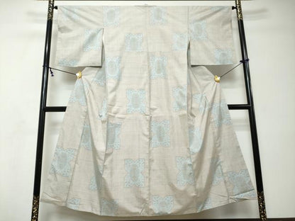 平和屋着物●本場大島紬　白大島　7マルキ　幾何学花文　正絹　逸品　DABI9029ud