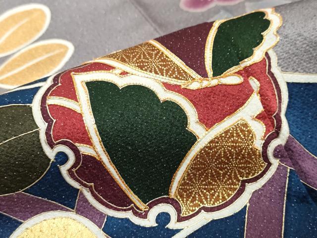 平和屋着物●豪華振袖　駒刺繍　雪輪花蝶文　金彩　銀通し地　正絹　逸品　DABI9099ud
