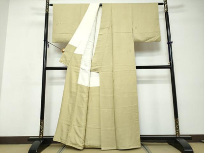 平和屋着物●上質な色無地　草花丸地紋　抹茶色　正絹　逸品　DABI9130ud