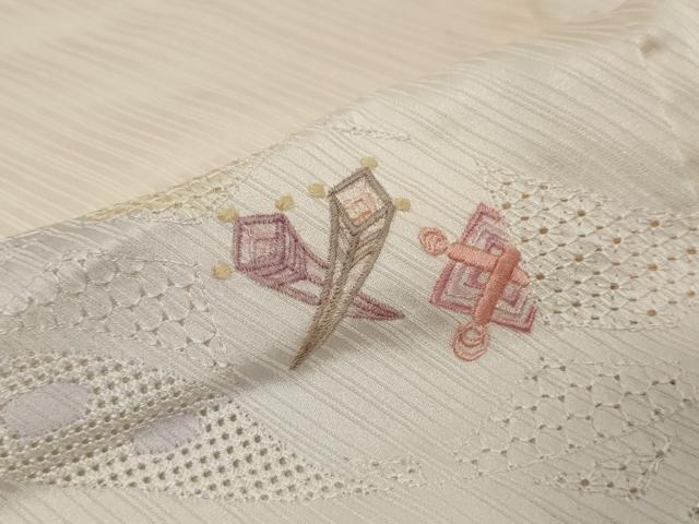平和屋着物●中国三大刺繍　スワトウ刺繍　汕頭刺繍　総刺繍　訪問着　宝尽くし文　暈し染め　正絹　逸品　DABI9158ud