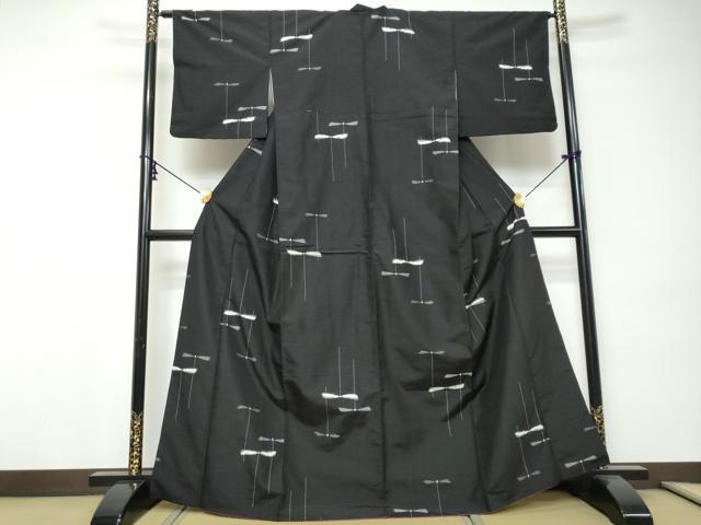 平和屋着物●上質な紬　竹とんぼ　黒地　正絹　逸品　DABI9182ud