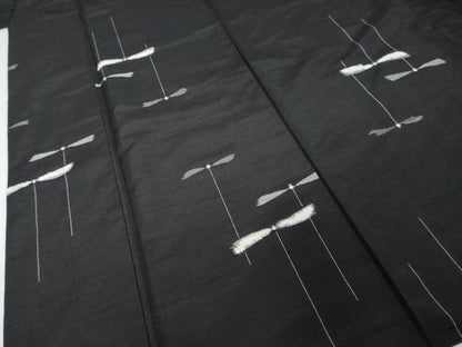 平和屋着物●上質な紬　竹とんぼ　黒地　正絹　逸品　DABI9182ud