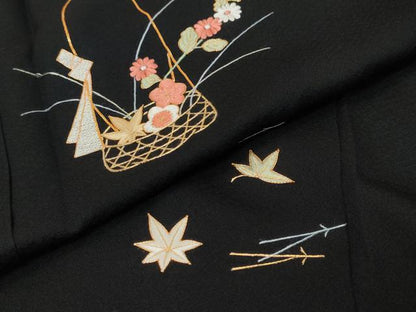 平和屋着物●訪問着　総刺繍　花籠文　黒地　金糸　正絹　逸品　未使用　DABI9183ud