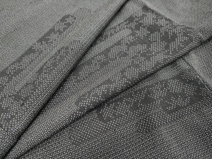 平和屋着物●本塩沢　110亀甲　エ霞草花文　正絹　逸品　DABI9196ud