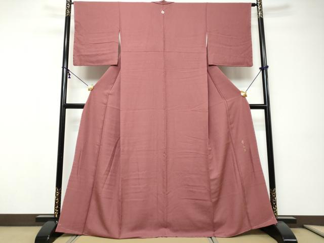平和屋着物●上質な色無地　紋意匠　草木染　長春色　正絹　逸品　未使用　DABI9214ud