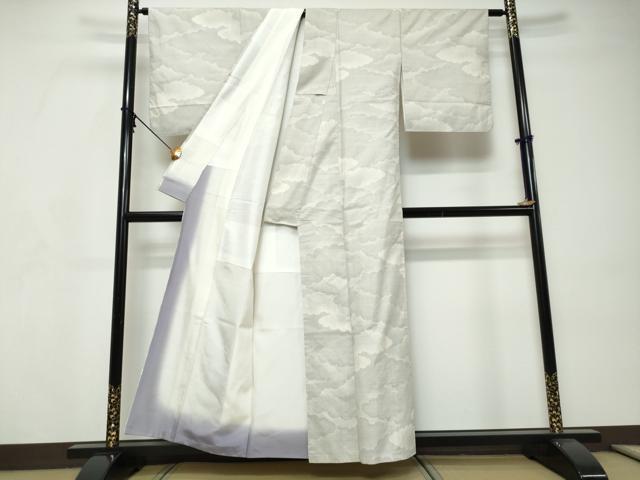 平和屋着物●本場大島紬　9マルキ　白大島　雲霞文　正絹　逸品　DABI9222ud