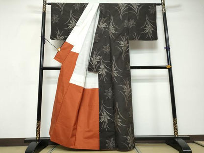 平和屋着物●本場大島紬　地空き　草花文　正絹　逸品　DABI9228ud