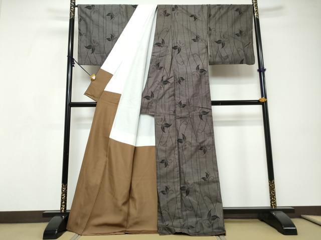 平和屋着物●本場大島紬　9マルキ　南天文　正絹　逸品　DABI9235ud