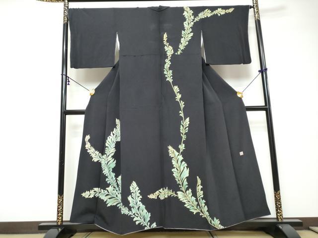 平和屋着物●訪問着　作家物　枝葉文　黒地　金彩　鬼しぼ縮緬　正絹　逸品　DABI9253ud