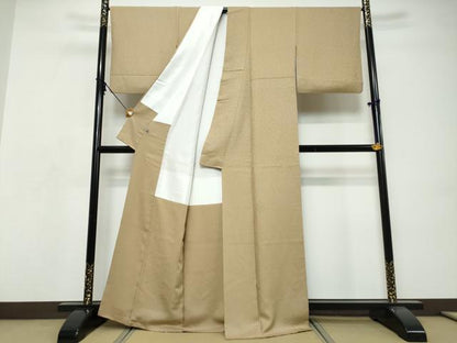 平和屋着物●上質な色無地　草花地紋　伽羅色　正絹　逸品　DABI9276ud