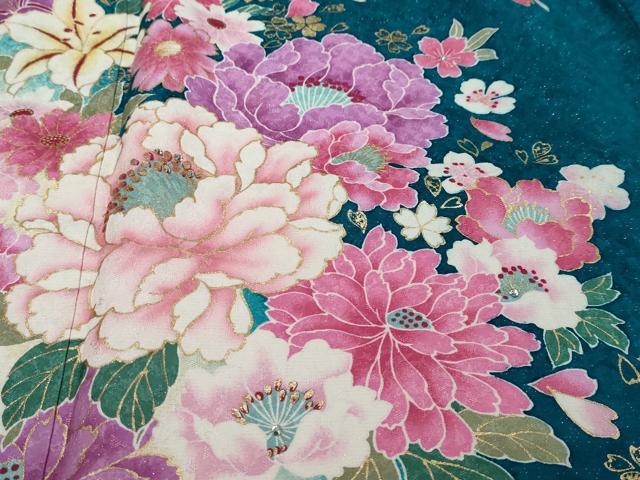 平和屋着物●豪華振袖　ラインストーン　草花文　暈し染め　金彩　銀通し地　正絹　逸品　DABI9452ud