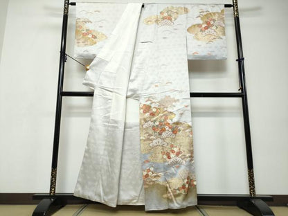平和屋着物●訪問着　作家物　駒刺繍　雲取り吉祥草花文　金彩　正絹　逸品　DABI9483ud