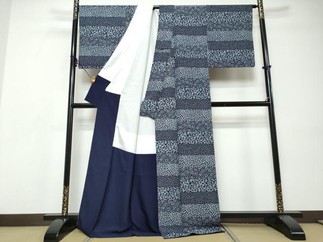 平和屋着物●藍造り国選定無形文化財　藍師・佐藤昭人　小紋　横段石畳文　反端付き　正絹　逸品　DABI9499ud