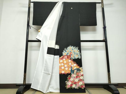 平和屋着物●豪華黒留袖　友禅　作家物　花鳥文　金彩　正絹　逸品　DABI9531ud