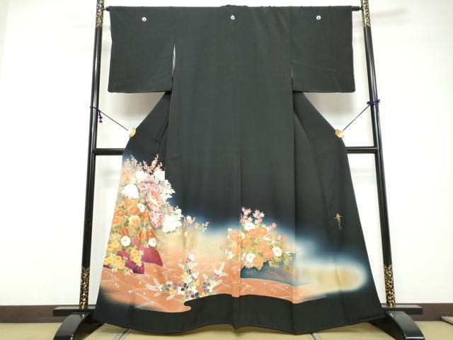 平和屋着物●京友禅の第一人者　松井青々　黒留袖　駒刺繍　草花文　暈し染め　金彩　正絹　逸品　DABI9541ud