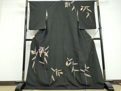 平和屋着物●訪問着　作家物　草花文　黒地　ロング丈　正絹　逸品　DABI9598ud