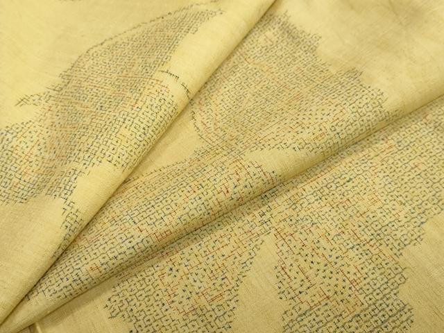 平和屋着物●結城紬　80亀甲　飛び亀甲柄　舞蝶文　正絹　逸品　DABI9658ud