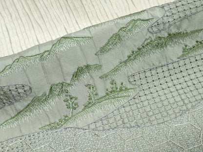 平和屋着物●中国三大刺繍　スワトウ刺繍　汕頭刺繍　総刺繍　本場縞大島紬　訪問着　杢目絞り　吉祥遠山文　正絹　逸品　DABI9668ud