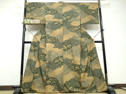 平和屋着物●伝統工芸士　七代目　吉澤与市　紬　雲取り草花文　証紙付き　正絹　逸品　DABI9716ud