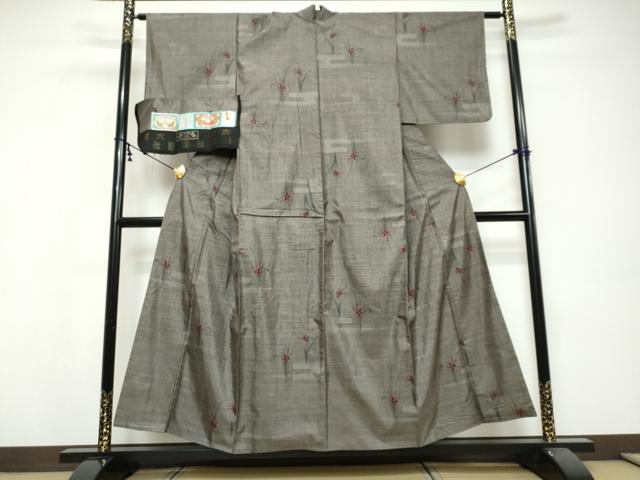 平和屋着物●本場大島紬　9マルキ　草花文　証紙付き　正絹　逸品　DABI9730ud