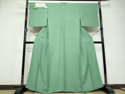 平和屋着物●上質な色無地　特選草木染　紋意匠　若竹色　反端付き　正絹　逸品　DABI9779ud