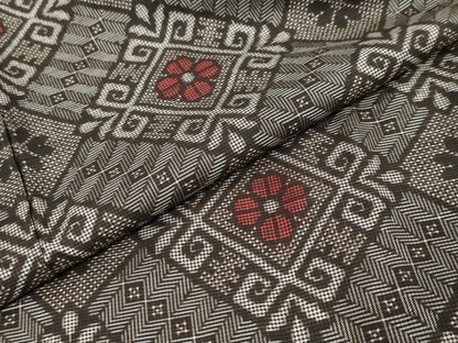 平和屋着物●本場大島紬　龍郷絣　花菱文　正絹　逸品　DABI9789ud