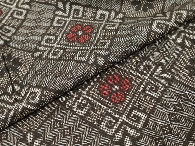 平和屋着物●本場大島紬　龍郷絣　花菱文　正絹　逸品　DABI9789ud