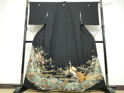 平和屋着物●豪華黒留袖　作家物　駒刺繍　花鳥文　暈し染め　金彩　正絹　逸品　DABI9836ud