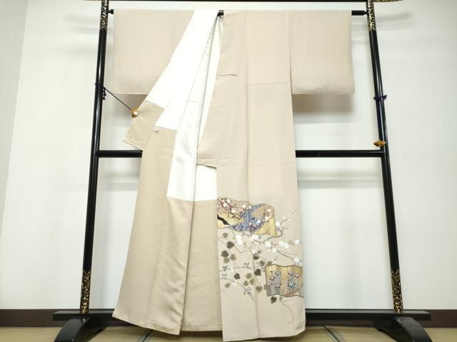 平和屋着物●豪華色留袖　駒刺繍　屏風飛鶴草花文　金彩　正絹　逸品　DABI9904ud