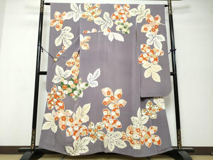 平和屋着物●豪華振袖　駒刺繍　草花文　金彩　鬼しぼ縮緬　正絹　逸品　DABI9960ud