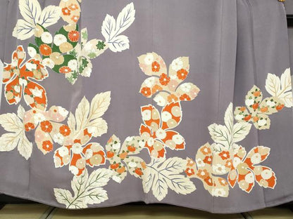 平和屋着物●豪華振袖　駒刺繍　草花文　金彩　鬼しぼ縮緬　正絹　逸品　DABI9960ud