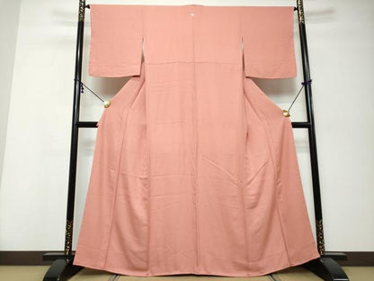 平和屋着物●上質な色無地　霞地紋　退紅色　正絹　逸品　未使用　DABI9963ud