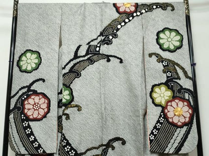 平和屋着物●豪華振袖　総絞り　駒刺繍　立波舞花文　黒地　金彩　正絹　逸品　DABI9982ud
