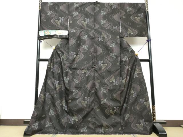 平和屋着物●本場大島紬　9マルキ　古代染色純泥染　舞蝶文　通し胴裏　阿多利謹製　証紙付き　ロング丈　正絹　逸品　DABI9992ud