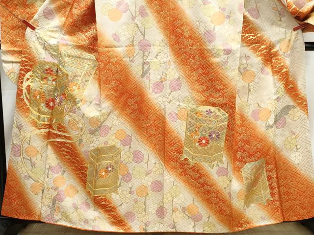 平和屋着物■豪華振袖　駒刺繍　貝桶花文　暈し染め　金彩　正絹　逸品　DABJ0103qa